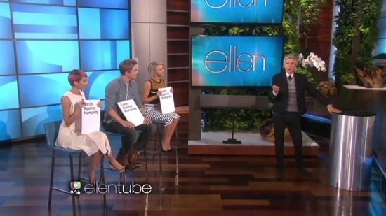 Cards Against Humanity - BLUE BOX + RED BOX + GREEN BOX - The Hottest 3 Expansion Boxes 3 IN 1 4 Cards Against Humanity - BLUE BOX + RED BOX + GREEN BOX - The Hottest 3 Expansion Boxes 3 IN 1 - Afbeelding 2