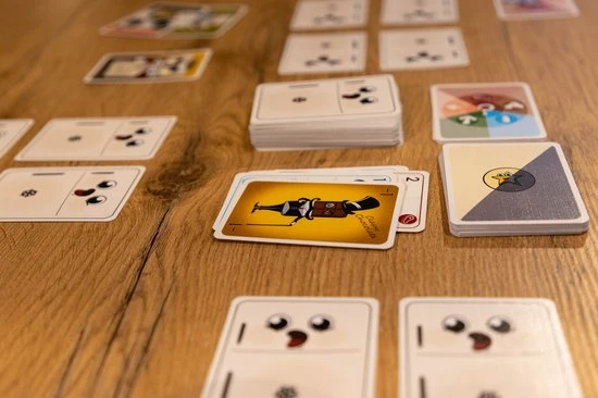 GoatLab Games King Fridge, The Cool Card Game - Kaartspel 7 GoatLab Games King Fridge, The Cool Card Game - Kaartspel - Afbeelding 5