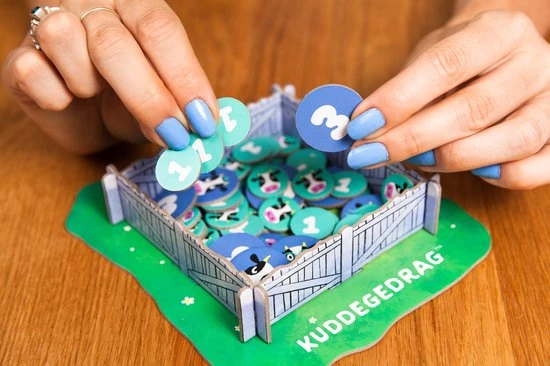 Megableu Kuddegedrag - Party Spel - Probeer Te Denken Zoals De Kudde - Gezelschapspel Voor Vrienden En Familie - Hoe Beter Je Elkaar Kent Hoe Beter Je Zal Scoren 5 Megableu Kuddegedrag - Party Spel - Probeer Te Denken Zoals De Kudde - Gezelschapspel Voor Vrienden En Familie - Hoe Beter Je Elkaar Kent Hoe Beter Je Zal Scoren - Afbeelding 3