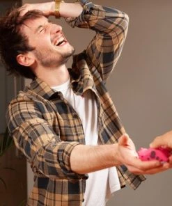 Megableu Kuddegedrag - Party Spel - Probeer Te Denken Zoals De Kudde - Gezelschapspel Voor Vrienden En Familie - Hoe Beter Je Elkaar Kent Hoe Beter Je Zal Scoren 23 Megableu Kuddegedrag - Party Spel - Probeer Te Denken Zoals De Kudde - Gezelschapspel Voor Vrienden En Familie - Hoe Beter Je Elkaar Kent Hoe Beter Je Zal Scoren -LEERZAME SPELLEN Verkoopwinkel 550x366 204