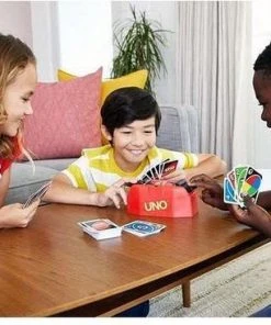 UNO Showdown - Mattel Games - Kaartspel -LEERZAME SPELLEN Verkoopwinkel 550x367 5