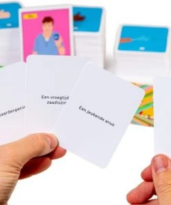 Kuna Una Tuna Games DAT HEP GESTAAN OP FEESBOEK - Kaartspel | Partygame - Nederlandse (omg!) -LEERZAME SPELLEN Verkoopwinkel 550x385