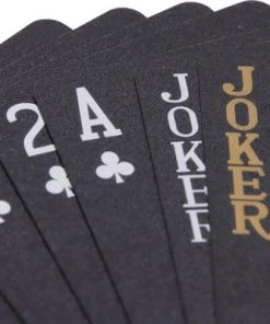 Qualux Speelkaarten | Kaarten | Luxe Pokerkaarten | Speelkaarten Waterdicht | Pokerkaarten | Kaartspel | Zwart | Goud -LEERZAME SPELLEN Verkoopwinkel 550x399 3