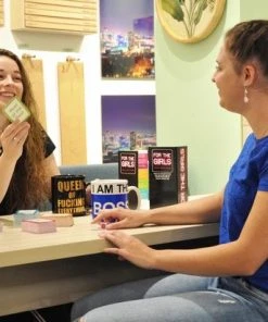 Megableu For The Girls English Version - Kaartspel - Spelletjes Voor Volwassenen - Partyspel -LEERZAME SPELLEN Verkoopwinkel 550x412 16