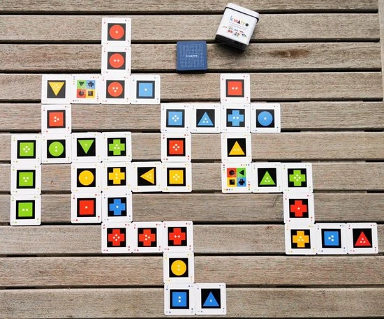 White Goblin Games Kwatro - Kaartspel 8 White Goblin Games Kwatro - Kaartspel - Afbeelding 6