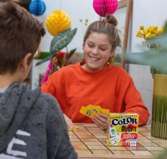 Shuffle - Color Addict - Kaartspel - Familiespel 8 Shuffle - Color Addict - Kaartspel - Familiespel - Afbeelding 6