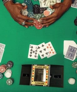 In Round Speelkaarten 2 Decks / Stokken – Stok Speel Kaarten – Spelkaarten – Voor Volwassen En Kinderen – Pokerkaarten – Kaart Spel / Kaartspel Set – Pestkaarten – Poker / Blackjack / Pesten – Rood / Blauw 17 In Round Speelkaarten 2 Decks / Stokken – Stok Speel Kaarten – Spelkaarten – Voor Volwassen En Kinderen – Pokerkaarten – Kaart Spel / Kaartspel Set – Pestkaarten – Poker / Blackjack / Pesten – Rood / Blauw -LEERZAME SPELLEN Verkoopwinkel 550x541 5