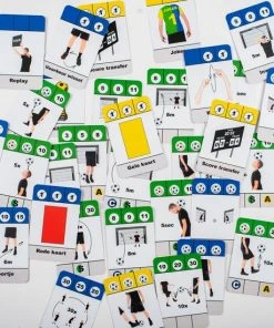 Footballastic - Kaartspel - Voetbal - Panna - Sport - Buiten Spelen - Sporten - Vrienden - Camping - Actie Spel - Wk 2022 - Actief Kaartspel - Kaartspel Kinderen -