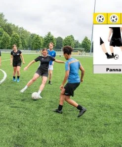 Footballastic - Kaartspel - Voetbal - Panna - Sport - Buiten Spelen - Sporten - Vrienden - Camping - Actie Spel - Wk 2022 - Actief Kaartspel - Kaartspel Kinderen - -LEERZAME SPELLEN Verkoopwinkel 550x550 322