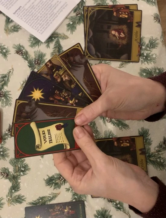 G.M. Jurrius Komt Allen Tezamen - Kerst Kaartspel - Luister Naar Het Kerstverhaal En Maak Als Eerste De Kerststal Compleet 8 G.M. Jurrius Komt Allen Tezamen - Kerst Kaartspel - Luister Naar Het Kerstverhaal En Maak Als Eerste De Kerststal Compleet - Afbeelding 6