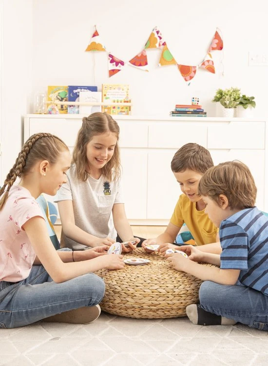 Zygomatic Board Game Studio Dobble Classic - Kaartspel 7 Zygomatic Board Game Studio Dobble Classic - Kaartspel - Afbeelding 5